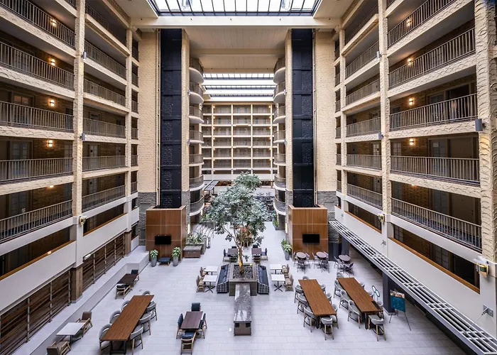 Embassy Suites By Hilton Minneapolis Bloomington Edina