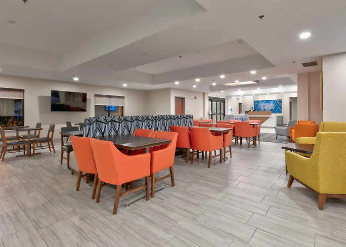 Holiday Inn Express Hotel & Suites Shakopee By Ihg